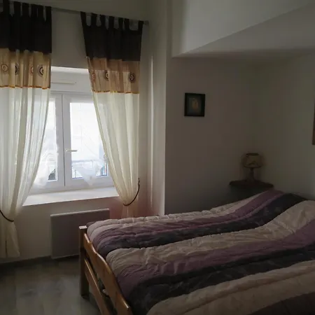 6 Personnes, 2ch, Parking, Centre-ville * Cauterets