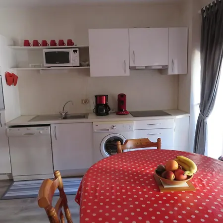 6 Personnes, 2ch, Parking, Centre-ville