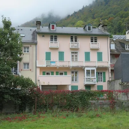 6 Personnes, 2ch, Parking, Centre-ville * Cauterets